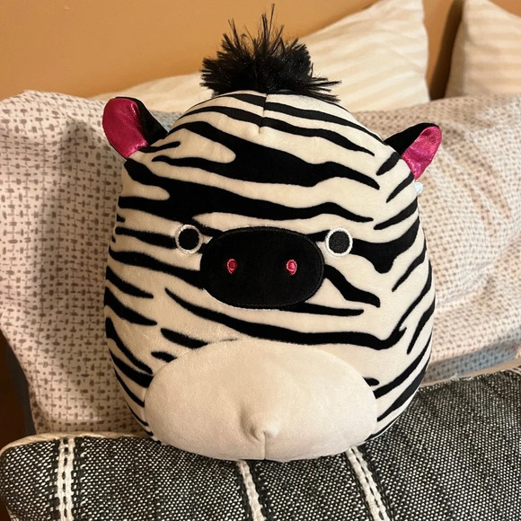 Tracey The Zebra 8inch Squishmallow Valentines Day Edition - Picture 1 of 3